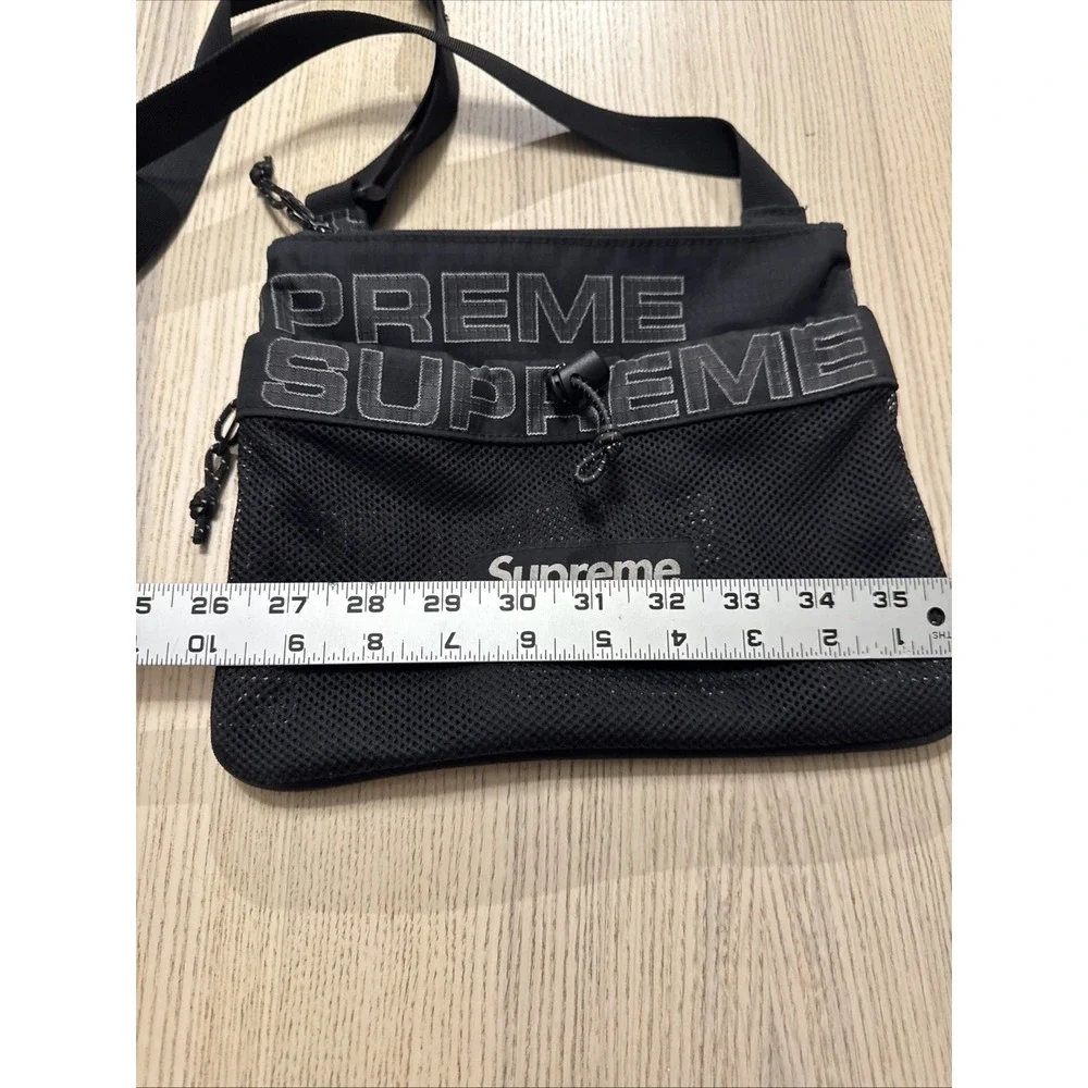 Supreme FW21 Side Bag Black Crossbody Shoulder Messenger Bag Techwear Used